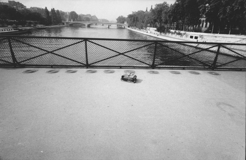 1973.9.30-Tableaux-dune-exposition-Pont-des-Arts-Paris-solo